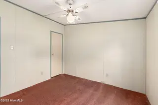 100 Lindsey Court, Beaufort, NC 28516 — 3-bedroom manufactured home in Green Meadows, Beaufort, NC, photo 11 of 38: Bedroom 2