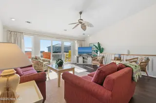 255 E First Street, Ocean Isle Beach, NC 28469 — 6-bedroom home, Ocean Isle Beach, NC, photo 6 of 54: 255EFirstSt - 29_edited