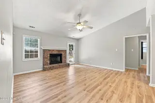 3429 Preakness Place, New Bern, NC 28562 – photo 8: living