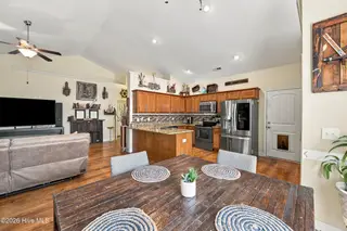8795 Lanvale Oaks Drive NE, Leland, NC 28451 — 3-bedroom home in Lanvale Oaks, Leland, NC, photo 11 of 33: 8795_lanvale_oaks_dr_010