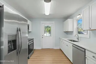 121 NW 19th Street, Oak Island, NC 28465 – photo 7: tempImageumQYom