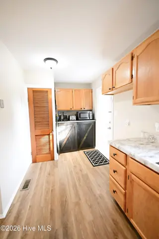 704 Henderson Drive, Jacksonville, NC 28540 – photo 16