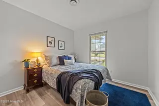 602 Shamrock Drive, Jacksonville, NC 28540 – photo 15: 9-web-or-mls-602 Shamrock Dr. 9