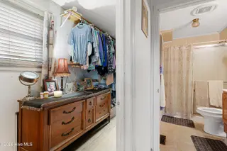 500 Maple Lane, Morehead City, NC 28557 – photo 14: Closet and bathroom