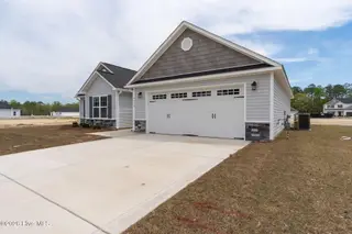 4019 Bluewater Boulevard, New Bern, NC 28562 – photo 5: 4019 Bluewater-5
