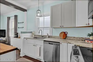 321 S 7th Street, Wilmington, NC 28401 — 3-bedroom home, Wilmington, NC, photo 13 of 34: 016_img_7536_547