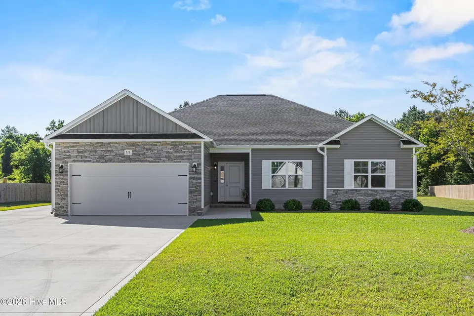 513 Orchard Creek Drive, Beulaville, NC 28518 — 3-bedroom home in Orchard Creek, Beulaville, NC, photo 1 of 34