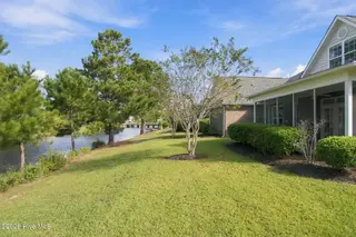 1014 Ginger Lily Way, Leland, NC 28451 — 4-bedroom home in Waterford of the Carolinas, Leland, NC, photo 4 of 53: 53-web-or-mls-DSC07601