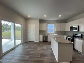 580 Coronado Avenue SE 19, Leland, NC 28451 – photo 7: Kitchen & Dining Area