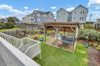 1720 N New River Drive, Surf City, NC 28445 — 5-bedroom home in Old Settlers Beach, Surf City, NC, photo 5 of 44