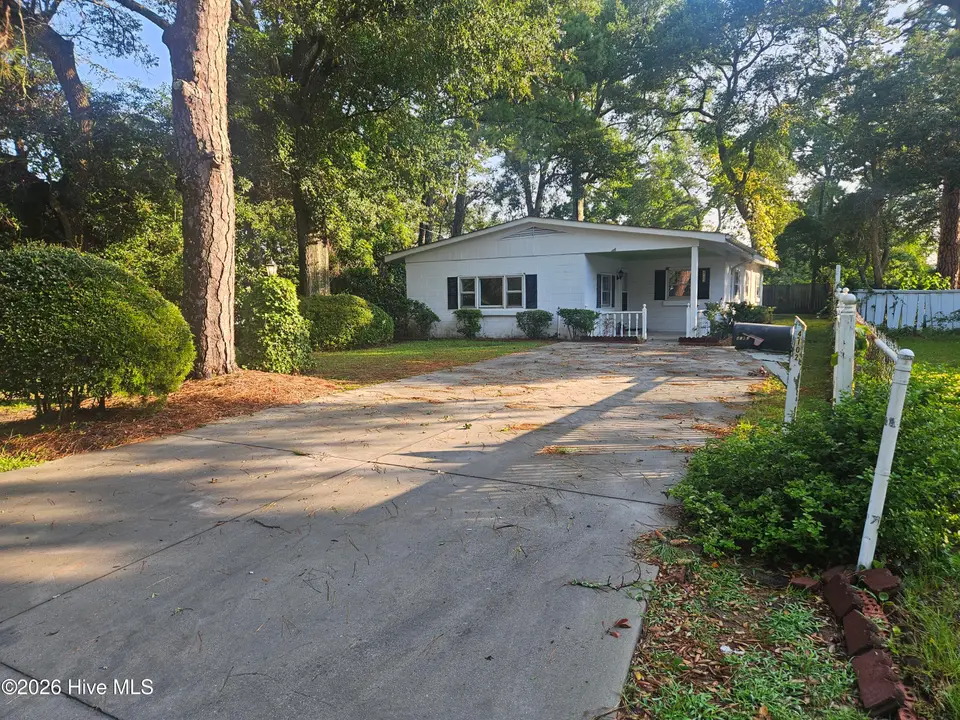 4102 Sound Drive, Morehead City, NC 28557 – photo 1 of 14: 20260729_080205
