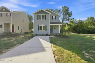 595 S Glover Street, Southern Pines, NC 28387 – photo 2: g1