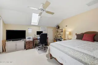 8004 Club House Drive, New Bern, NC 28562 – photo 21: 22-16-web-or-mls-DSC_5969_edit
