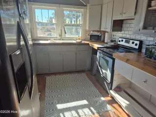 380 Highway 70 Otway, Beaufort, NC 28516 – photo 5: 20260116_131815