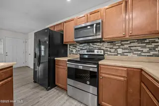 4015 W T Whitehead Drive, Jacksonville, NC 28546 – photo 23: Kitchen