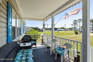 139 Diamond City Drive, Harkers Island, NC 28531 – photo 4: 31-web-or-mls-1S3A9981