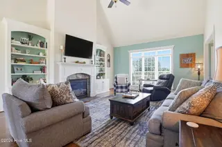 6208 Devonshire Drive, Wilson, NC 27896 — 4-bedroom home in SouthPointe, Wilson, NC, photo 9 of 68: Great Room 2