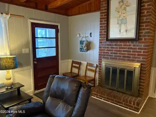 400 Canal Cove Road, Lake Waccamaw, NC 28450 – photo 16: Den