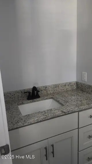 124 Zacchaeus Avenue, Morehead City, NC 28557 – photo 13: Bathroom #1