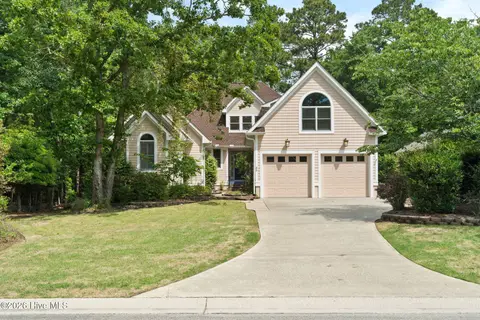 86 Plantation Passage Drive SE, Bolivia