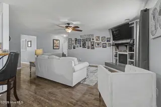 215 Larilin Drive, Whiteville, NC 28472 – photo 5: Living Room