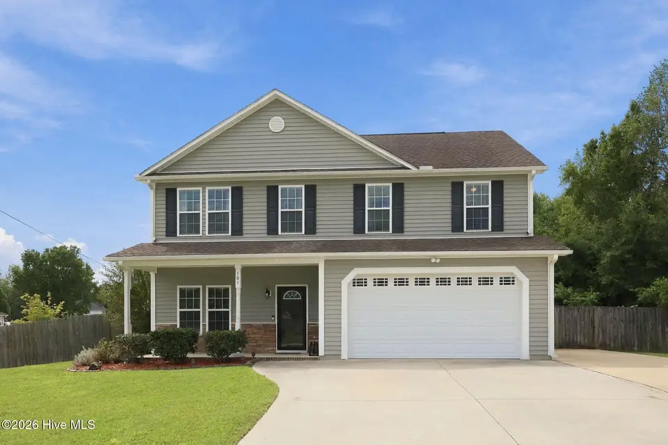 105 Lewis Humphrey Lane, Hubert, NC 28539 — 4-bedroom home in Waters Edge, Hubert, NC, photo 1 of 48: 1-web-or-mls-IMG_2541