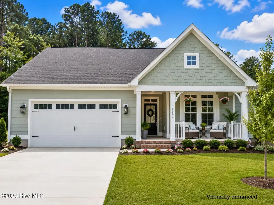 1004 Exeter Place, New Bern, NC 28562 – photo 1 of 39: front