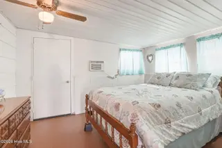 187 Mullens Drive, Harkers Island, NC 28531 – photo 21: Bonus Room