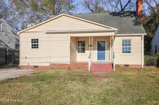 402 Warlick Street, Jacksonville, NC 28540 — 3-bedroom home in Murrill Subdivision, Jacksonville, NC, photo 2 of 46: 402 Warlick-53