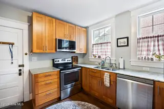 1811 Grace Street, Wilmington, NC 28405 – photo 19: 05kitchen4