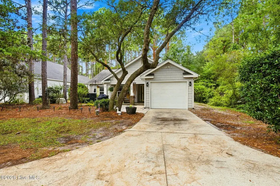 4080 Tea Olive Lane SE, Southport, NC 28461 — 3-bedroom home in Arbor Creek, Southport, NC, photo 1 of 30