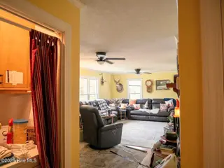 4212 West Prince Road, Farmville, NC 27828 – photo 15: Living Room