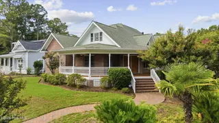9223 Shaw Lane SW, Calabash, NC 28467 — 4-bedroom home in Devaun Park, Calabash, NC, photo 2 of 71