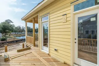 415 Raven Glen Drive, Southport, NC 28461 – photo 5: 415 Raven Glen Drive, Southport, N.C.