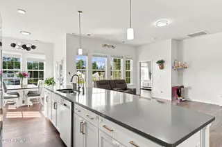 850 Misty Creek Drive, Aberdeen, NC 28315 – photo 7: 43-web-or-mls-DSC01182