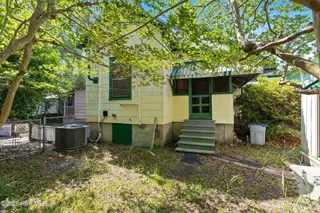 111 Meares Street, Wilmington, NC 28401 – photo 23: Rear