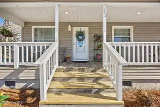 112 Dogwood Circle, Leland, NC 28451 – photo 3: Front Entryway (17)