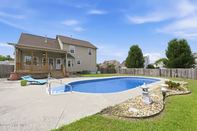 101 Ellington Place, Jacksonville, NC 28540
