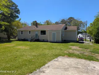 418 Decatur Road, Jacksonville, NC 28540 – photo 17: PXL_20260410_163513099