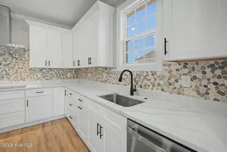 136 S Middleton Drive NW, Calabash, NC 28467 – photo 12: 17-web-or-mls-_DSC4798