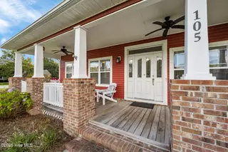 105 Sandstone Court, Jacksonville, NC 28546 — 4-bedroom home in Brookstone, Jacksonville, NC, photo 5 of 55: 5-web-or-mls-05