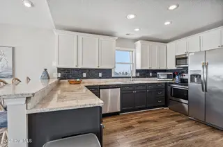 3536 Island Drive, North Topsail Beach, NC 28460 – photo 13: 2025.04.14_3536 Island Dr MLS (14)