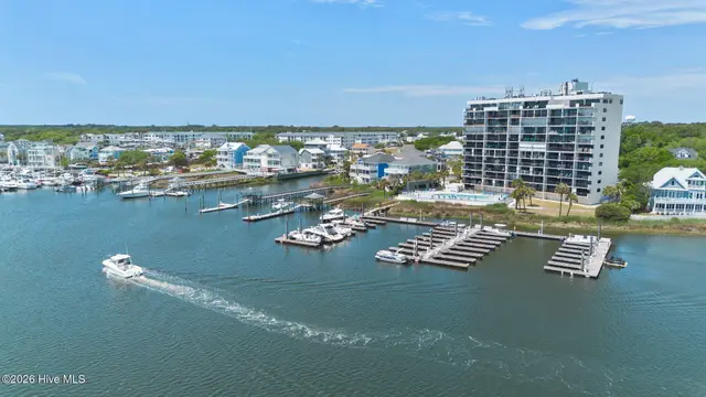 1080 Saint Joseph Street Apt 2b, Carolina Beach, NC 28428