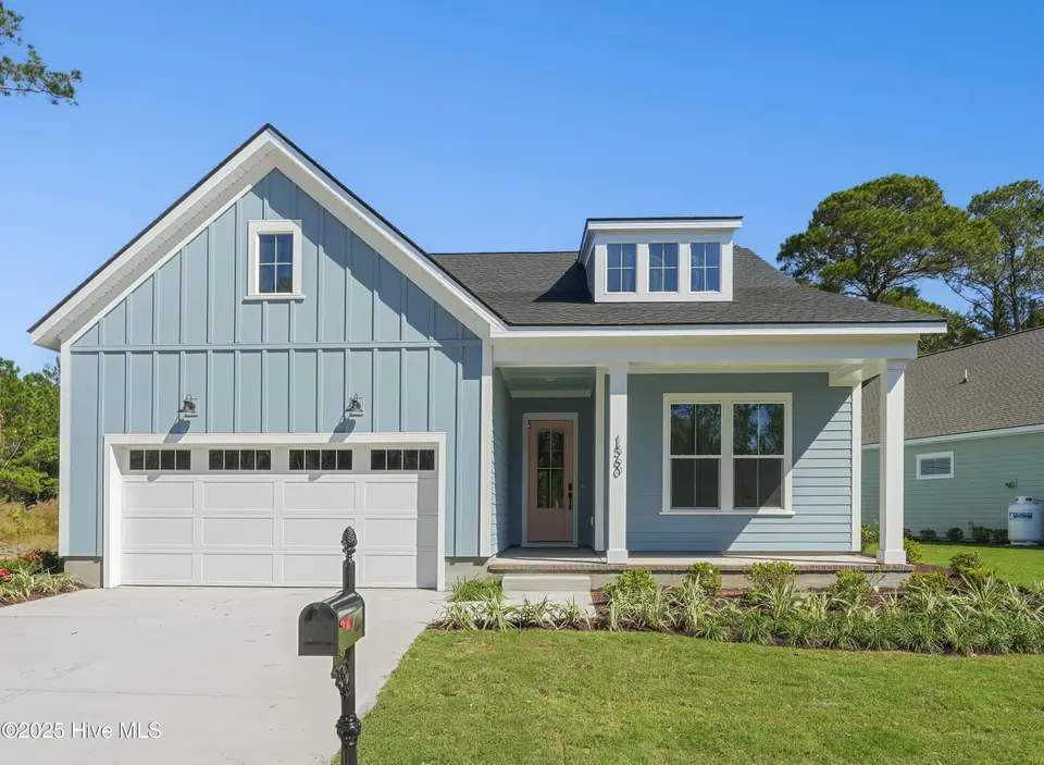 1560 St. Lucia Drive SW, Shallotte, NC 28470 – photo 1 of 23: Bellwood Transitional
