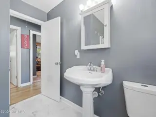 310 White Oak Street, Jacksonville, NC 28540 – photo 19: 18-web-or-mls-310 white oak st. 44