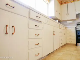 1698 W Pleasant Hill Road, Pink Hill, NC 28572 – photo 15: Kitchen