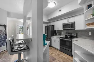 151 Longstreet Drive Apt 104, Wilmington, NC 28412 – photo 13: 12_kitchen