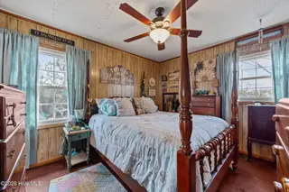458 Bayview Drive, Harkers Island, NC 28531 – photo 6: 458 Bayview Dr