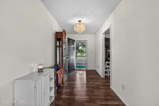 171 Frost Road, Newport, NC 28570 – photo 7: Foyer area