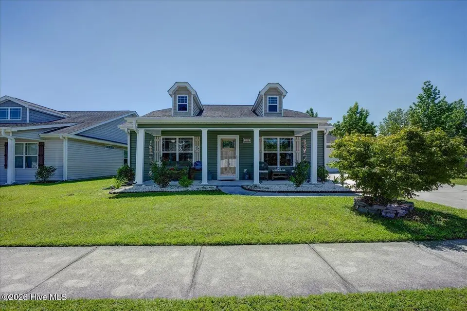 100 Bandon Drive, New Bern, NC 28562 – photo 1 of 39: 03-100_Bandon-28